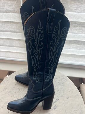 Classic Tall wide calf Western Boots in blue - Women's Fashion Boot